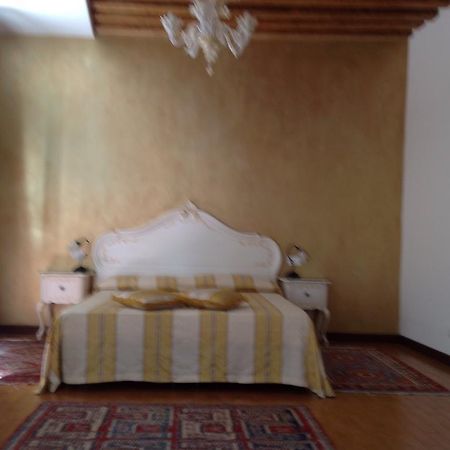 Ca' Luisa Bed & Breakfast Venesia Bagian luar foto