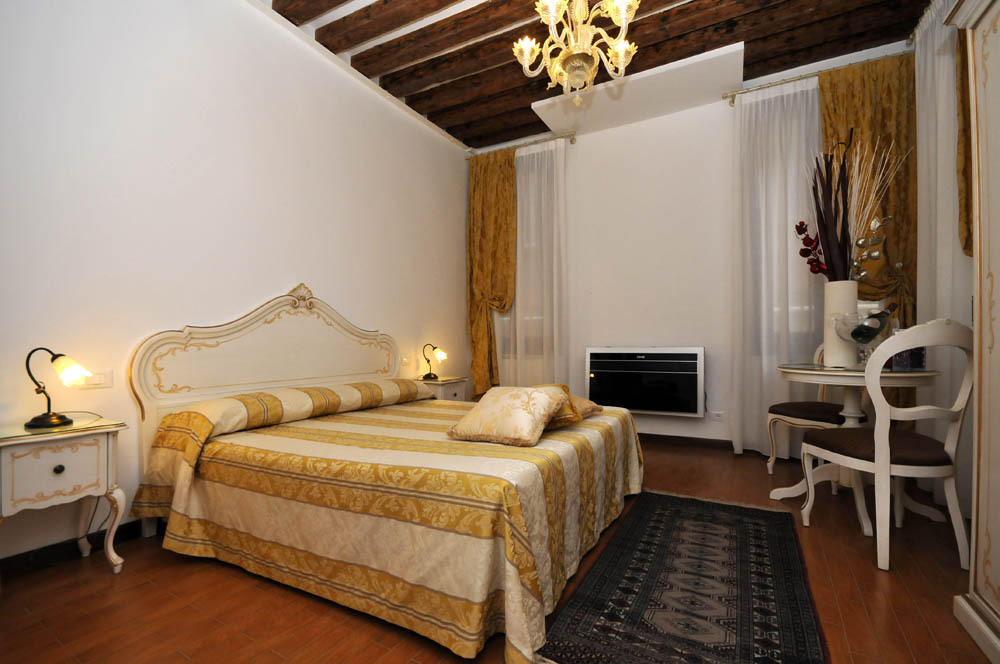 Ca' Luisa Bed & Breakfast Venesia Ruang foto